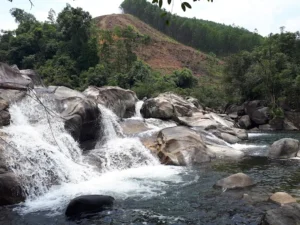 Thác Trượt Nam Đông