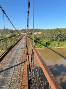 Cầu treo Đăk Ri Pen