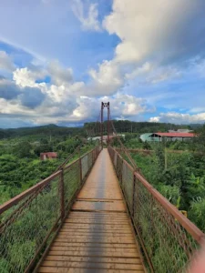 Cầu treo Đăk Ri Pen