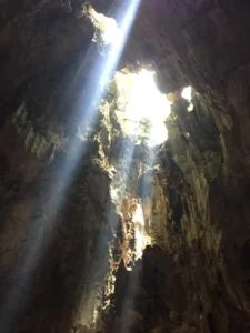 Động Cóc Đá Bạc