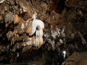 Động Thiên Cung Suối Giàng