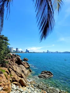 Bãi Trứng - Khu du lịch Ghềnh Ráng