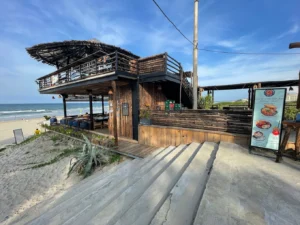 Bãi biển Tân Trà