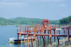 Công viên hoa Yên Trung Lake