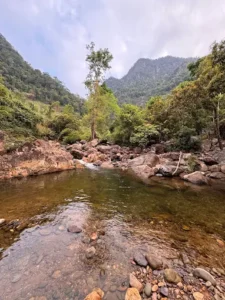 Khu suối tắm Lâm Đồng Bào