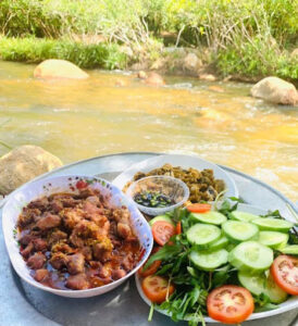 Suối Thiên Nhiên Anh Trung Kiên