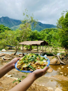 Suối Thiên Nhiên Anh Trung Kiên