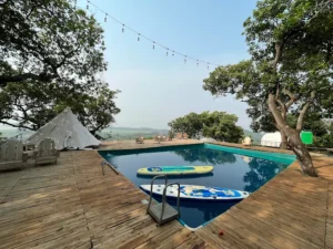 Tropical eGlamping