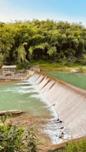 Chèo bè tre Suối Chàm