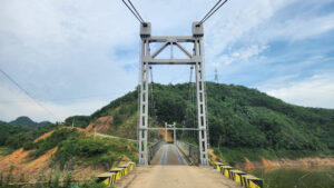 Cầu Treo Trung Hòa