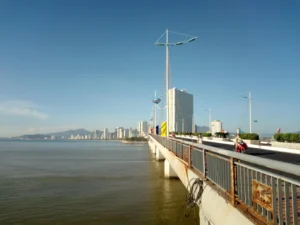 Công viên Cầu Trần Phú