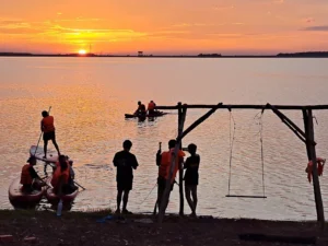 Hoàng Hôn Camping Hồ Trị An