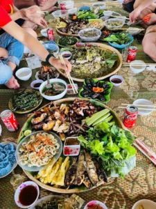 Camping & Homestay Lê Niên