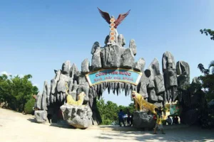 Công Viên Nước Hồ Núi Cốc