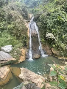 Thác Hoàng Thu Phố