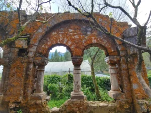 Tu Viện Cổ Tả Phìn