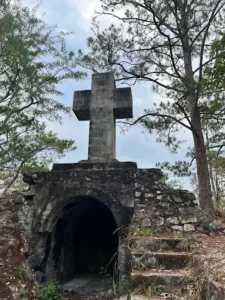 Đức mẹ Đồi Thập Giá