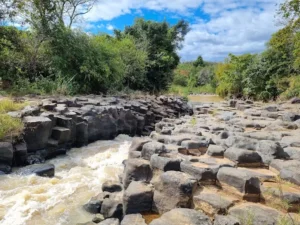 Suối Đá Đĩa Nam Trung