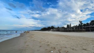 Bãi tắm Gio Hải