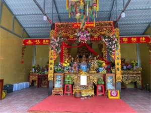 Đền Mộ Ông Hoàng Bẩy