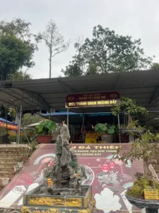 Đền Mộ Ông Hoàng Bẩy