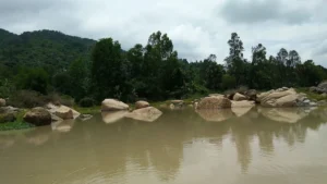Hồ Đá Cô Tô