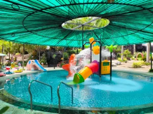 Khu Du Lịch Trăm Trứng - 100 Egg Theme Park