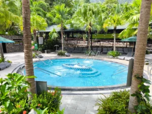 Khu Du Lịch Trăm Trứng - 100 Egg Theme Park