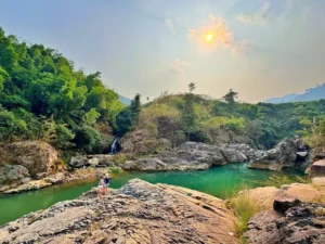 Suối Nậm Đông
