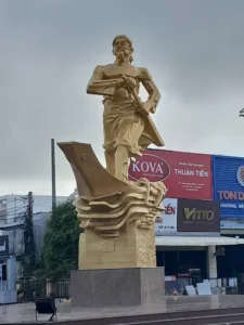 Tượng đài Trần Văn Thành