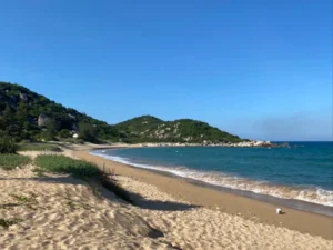 Bãi biển Hóc Chổ