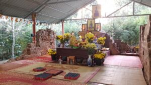 Chùa Vặt Hồng