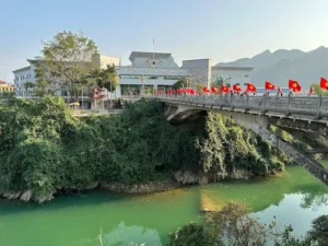 Cửa khẩu Quốc tế Tà Lùng