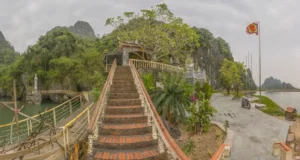 Đền Ba Cửa Cẩm Phả - Quảng Ninh