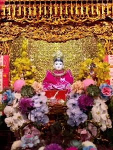 Đền Cô Bé Suối Ngang