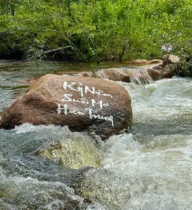 Suối Mơ Hiền Trung