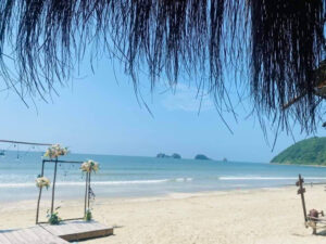 Bãi biển Ngọc Vừng