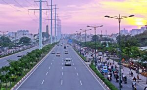 Cung đạp xe đại lộ Phạm Văn Đồng