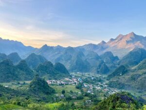 Đỉnh Mậu Duệ và Lũng Hồ