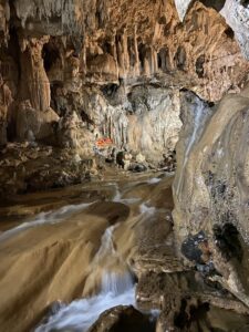 Hang Phượng Hoàng