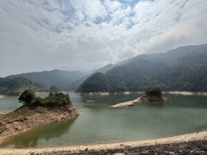 Hồ thủy điện Khao Mang