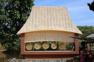 Thác Đắk Mai