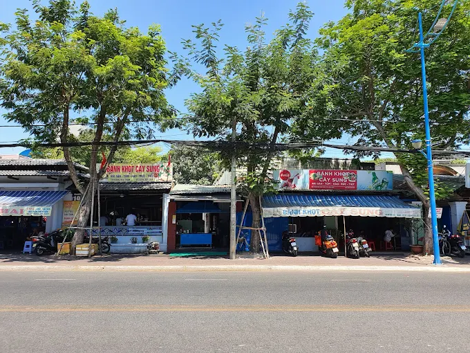 Bánh Khọt cây Sung