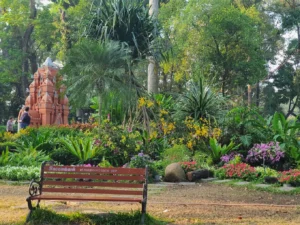 Dinh Độc Lập - Công Viên Tao Đàn