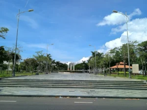 Công viên Cầu Vồng