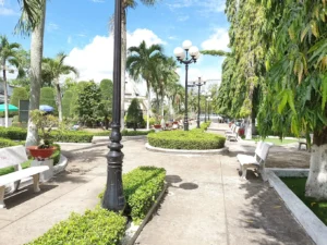 Công viên Sông Tiền