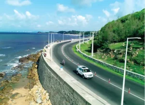 Cung chạy dọc bờ biển Mũi Né