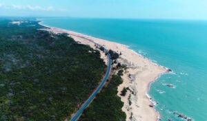 Cung chạy dọc bờ biển Mũi Né