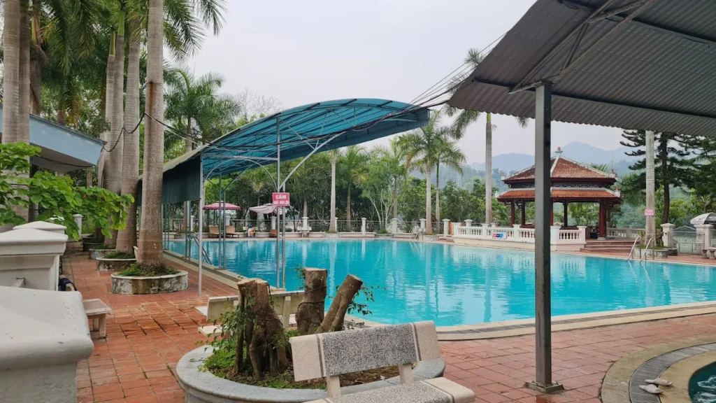 Khu du lịch sinh thái Him Lam