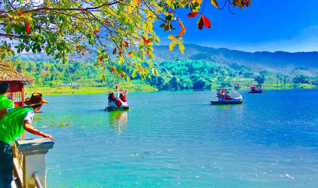 Khu du lịch sinh thái Him Lam